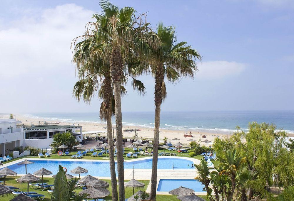 Fergus Conil Park Hotel Conil De La Frontera Exterior photo