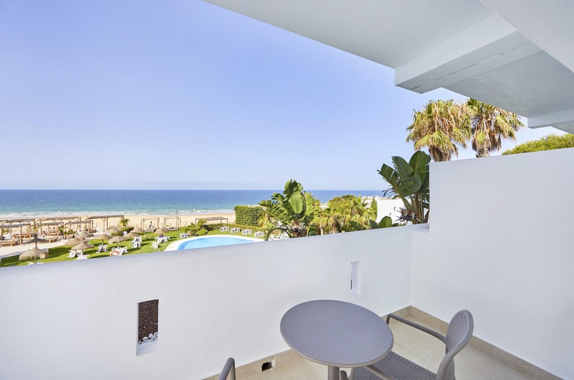 Fergus Conil Park Hotel Conil De La Frontera Exterior photo